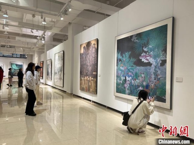 全国109位青年教师的中国画作品在重庆展出