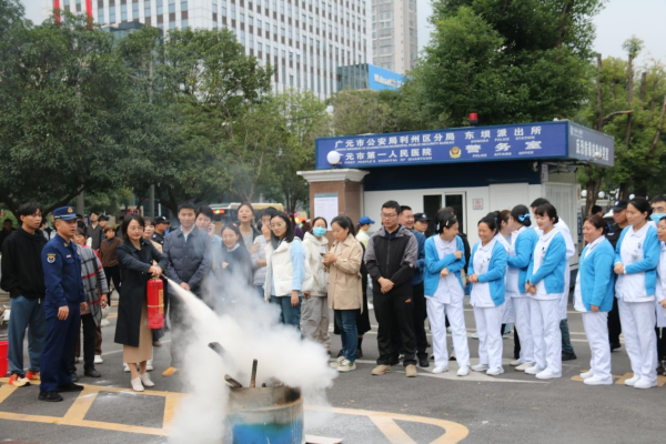 “全民消防 生命至上”市第一人民医院开展消防安全宣传月活动