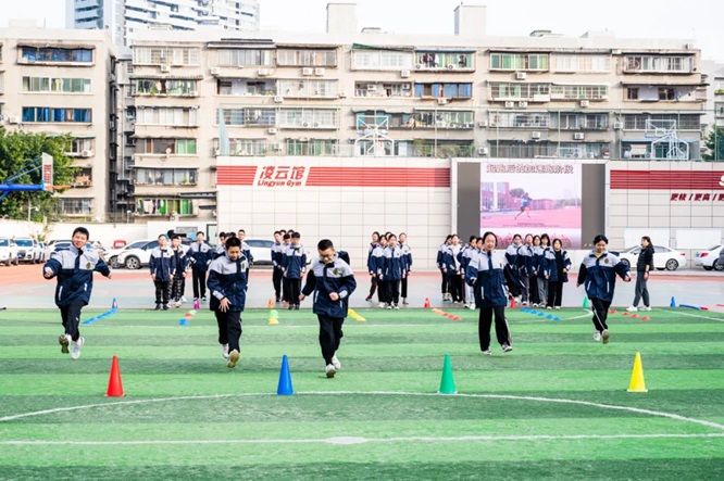 推进义教改革实验区建设 构建灵动课堂教学新模式