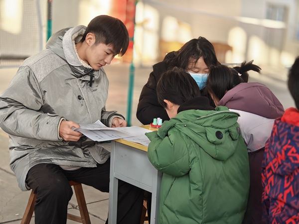 邢台市第二十三中学 举行小学一年级乐考活动